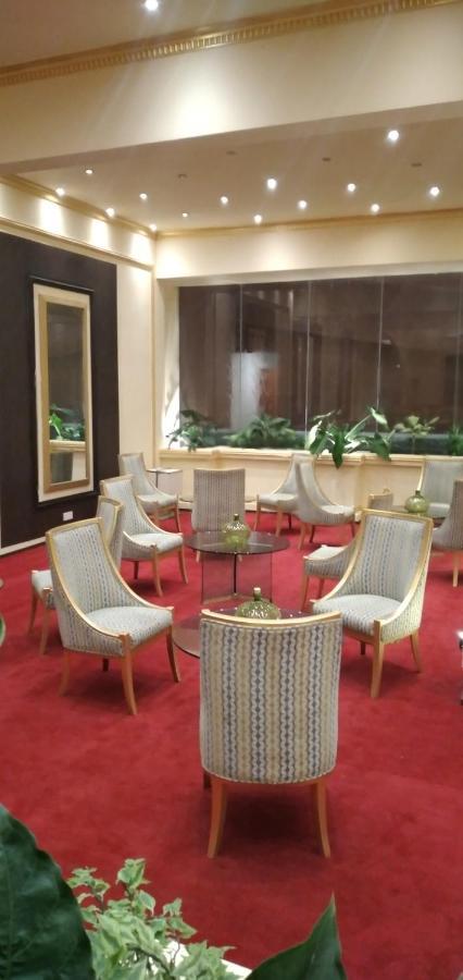 Sleek Hotel Кегалле Екстер'єр фото
